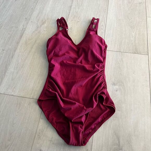 Women's Cut Out Strap One Piece Swimsuit - Aqua Green® Dark Red m - Picture 1 of 7